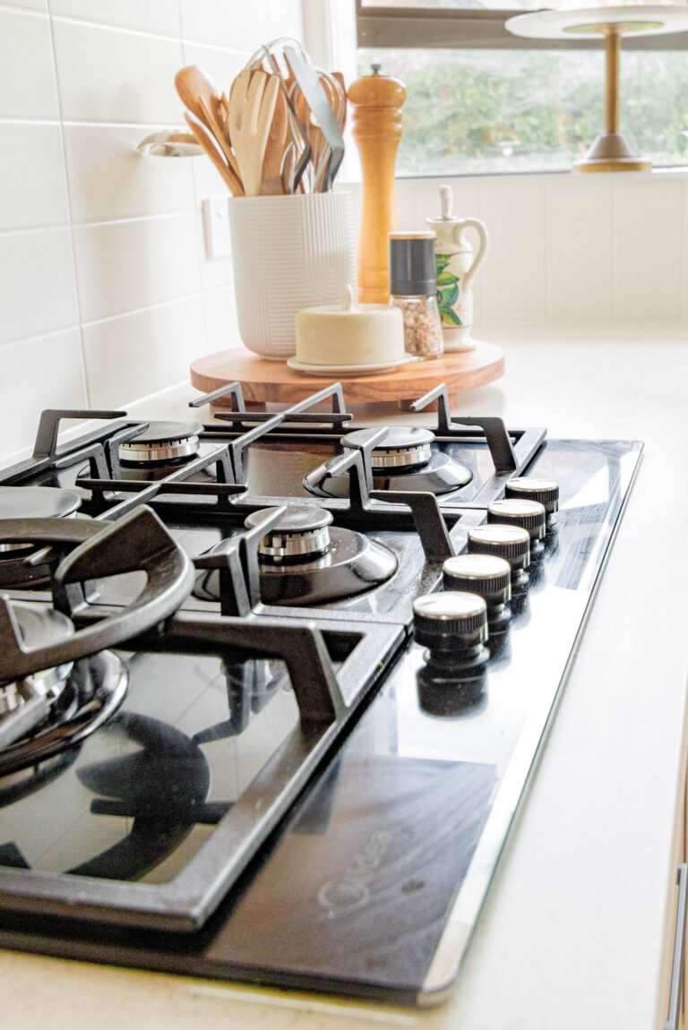 Difference between Gas Stove vs Hob A Complete Guide