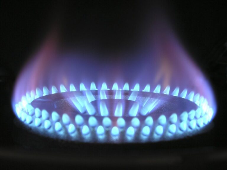 How To Clean Clogged Gas Stove Burners